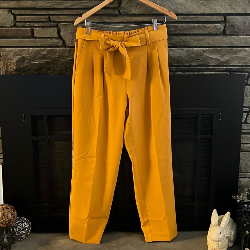 NWT LOFT HighRise Tapered Leg Pants